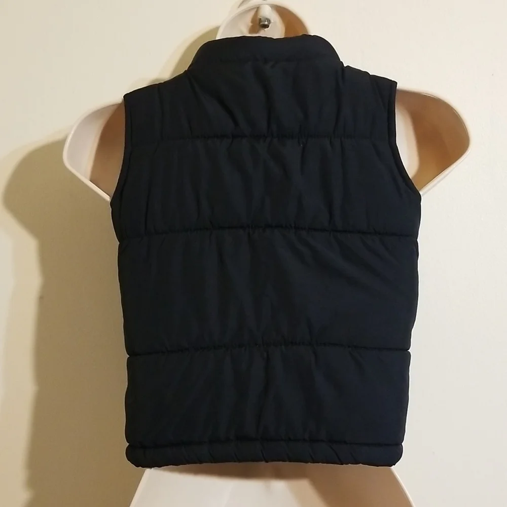 Carter's girls size 4t black puffer vest